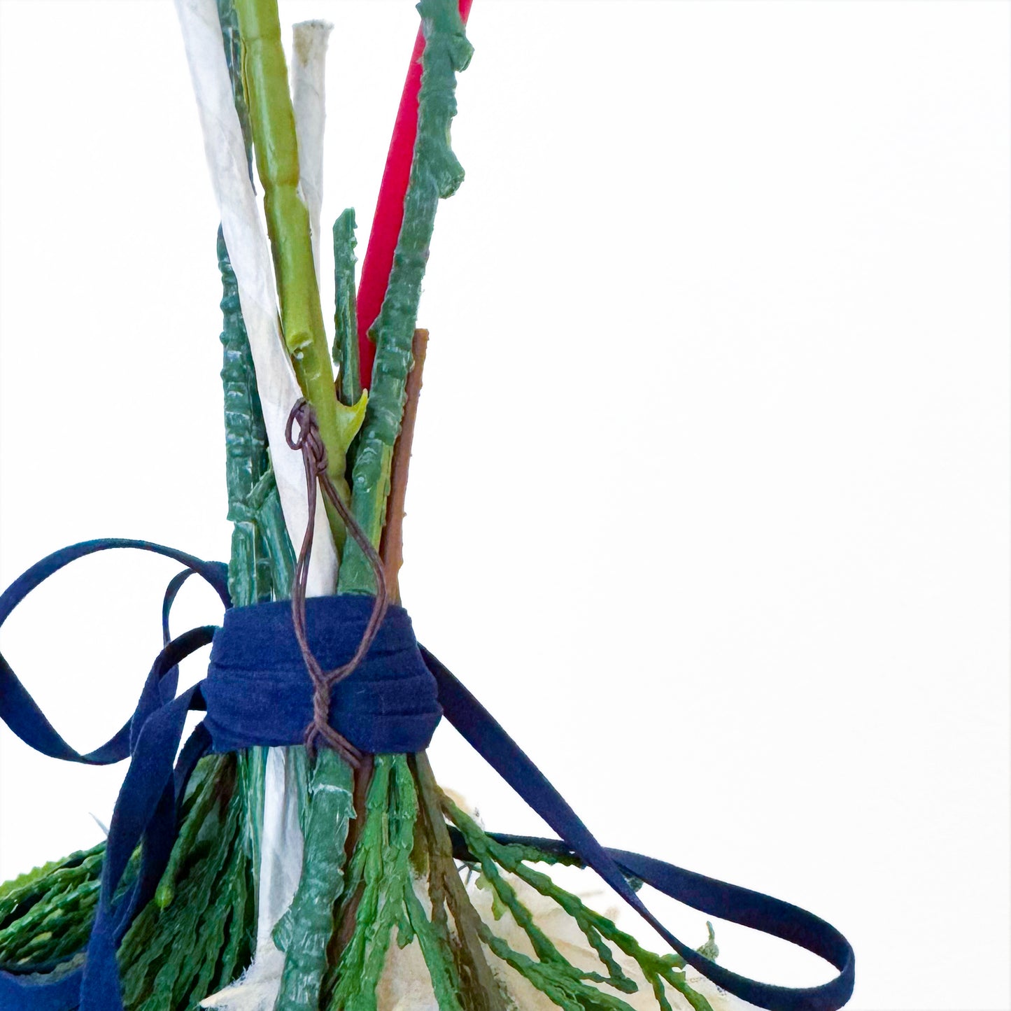 クリスマススワッグ【ホワイトローズ&リーフスワッグ】