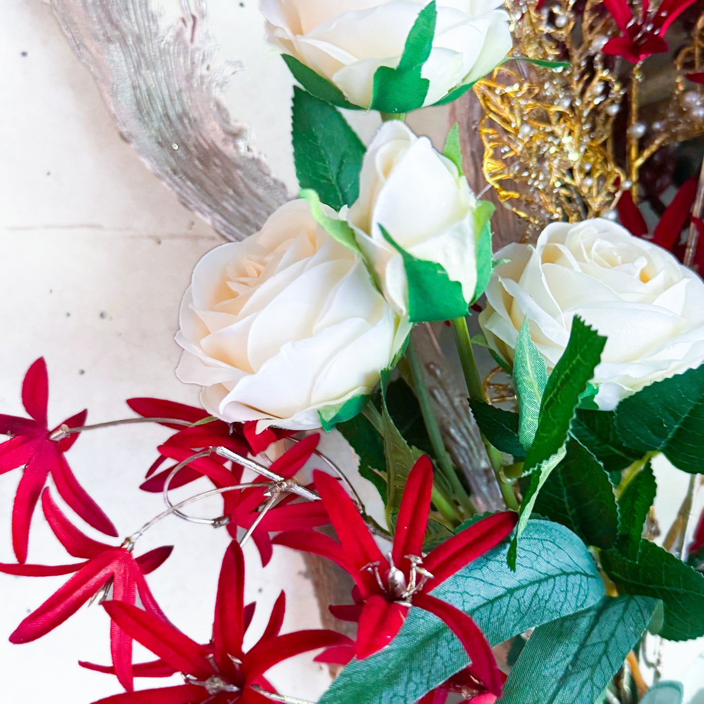 クリスマススワッグ【ホワイトローズ＆ブランチアレンジメント】